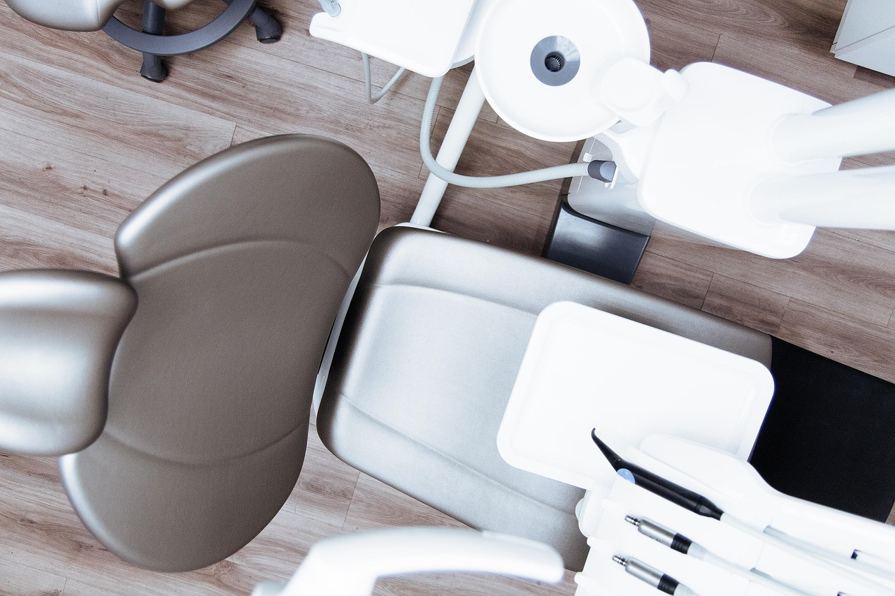 Dentist 2589771 1280